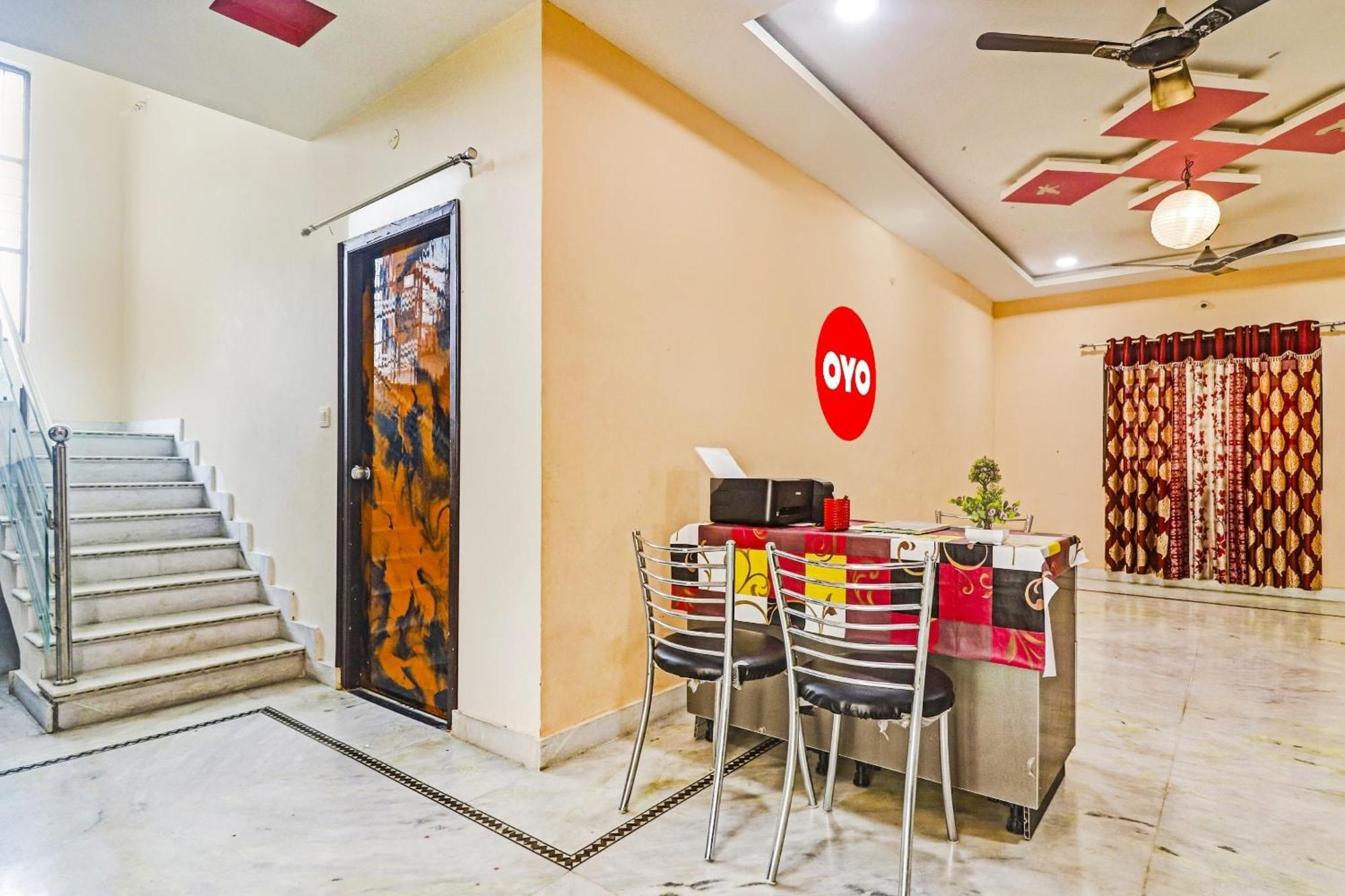Hotel O Royal Stay Near Mantra Mall Haidar Sahibguda Exterior foto